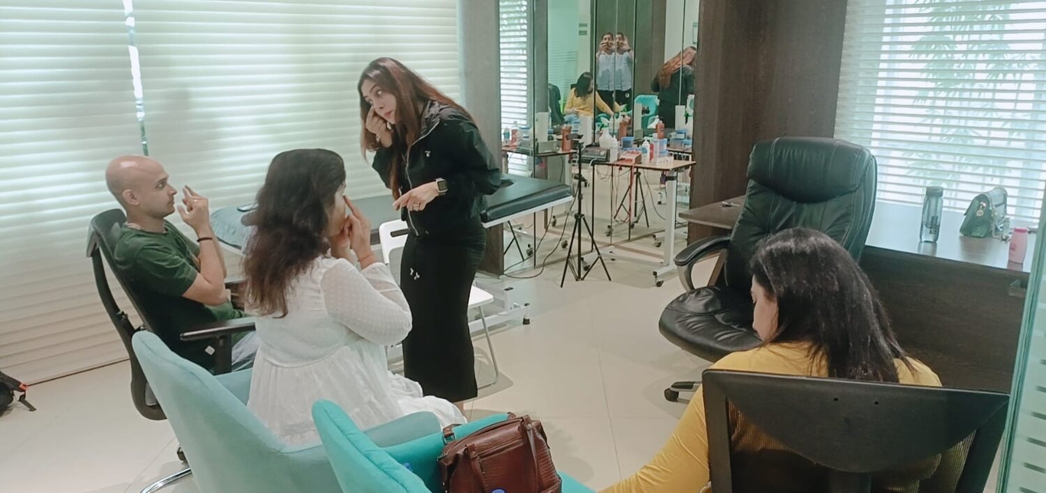 Consultation room where Vibha Jain practises hypnotherapy in Mumbai